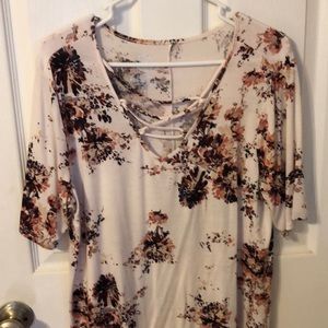 Maurice’s off white shirt with floral pattern